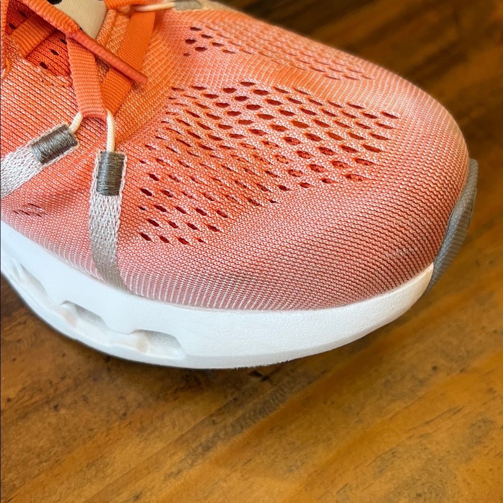 On Cloudsurfer Men’s Running Shoes - Picture 5 of 11